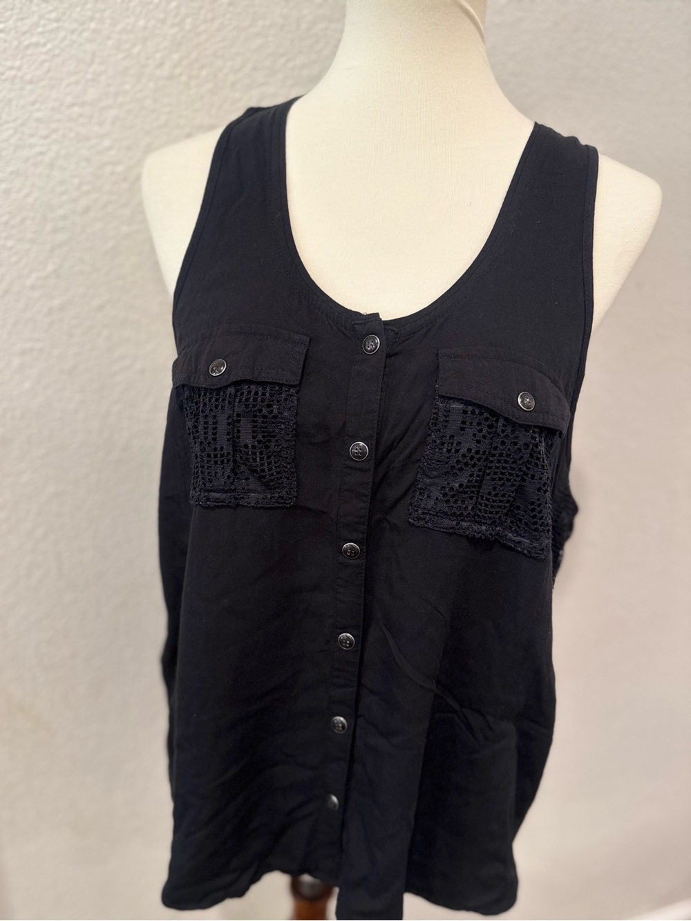Harley-Davidson Black Button-Front Crochet Pocket Tank blue logo in back